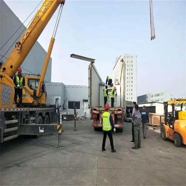 美兰如何找到附近的吊车救援服务