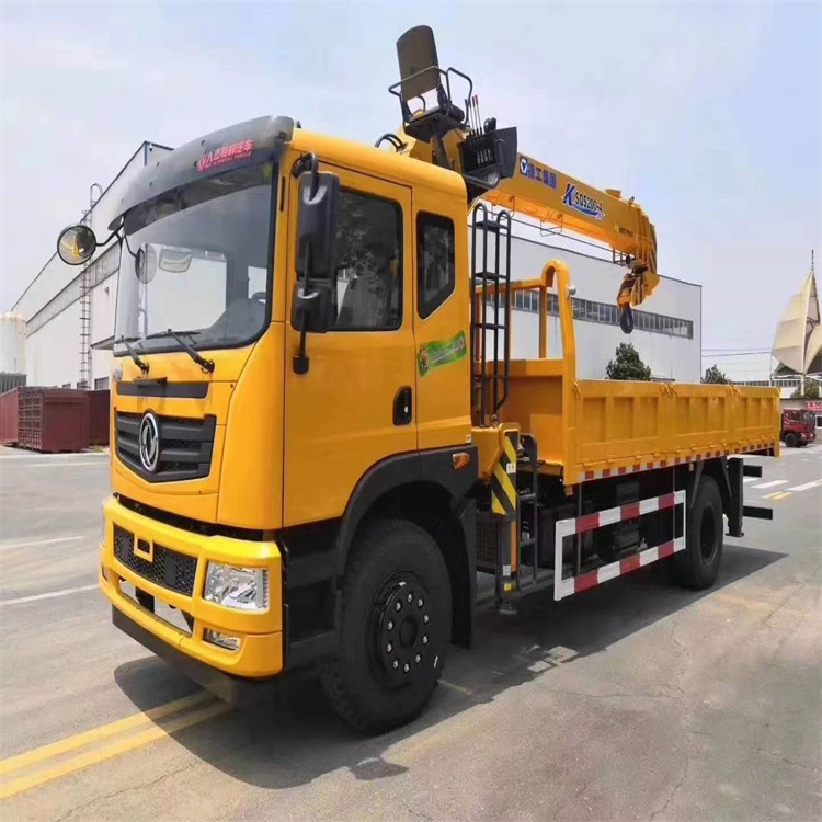 美兰附近找一辆随车吊出租