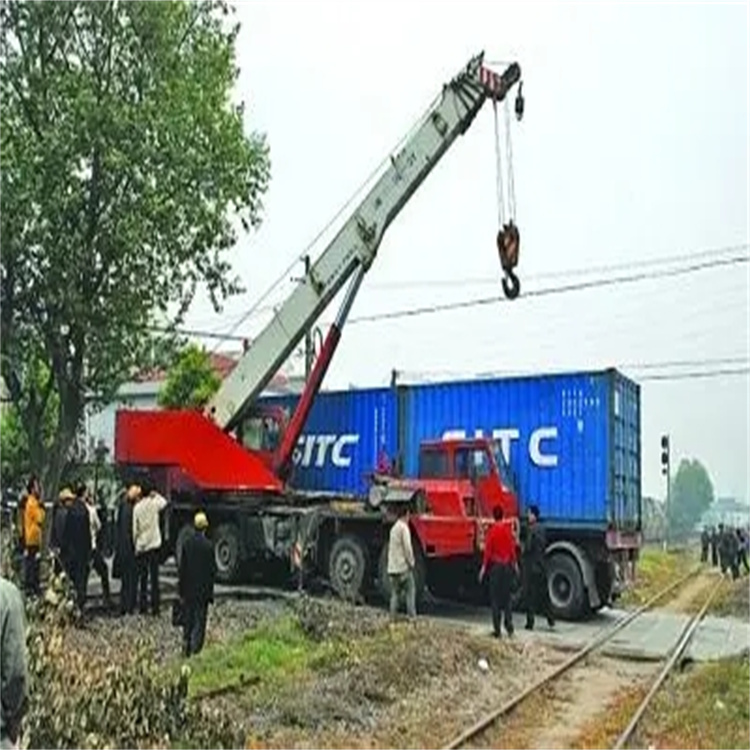 美兰如何快速找到附近的吊车救援公司