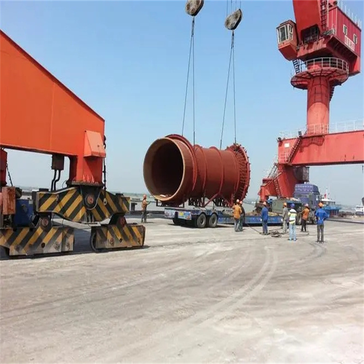 美兰230吨折臂吊车出租电话