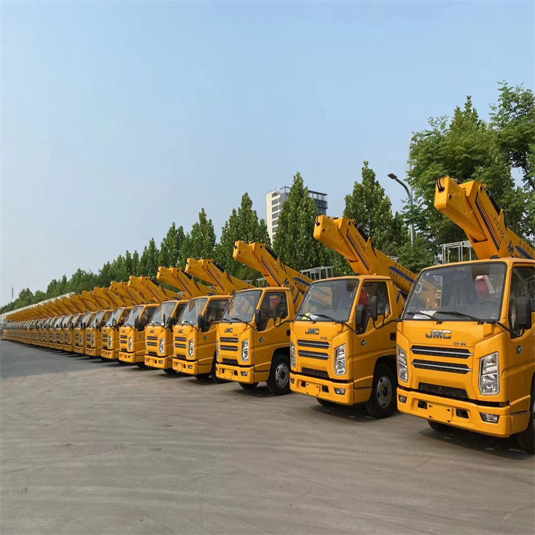 美兰路灯车高空作业车出租|市政维修|广告安装